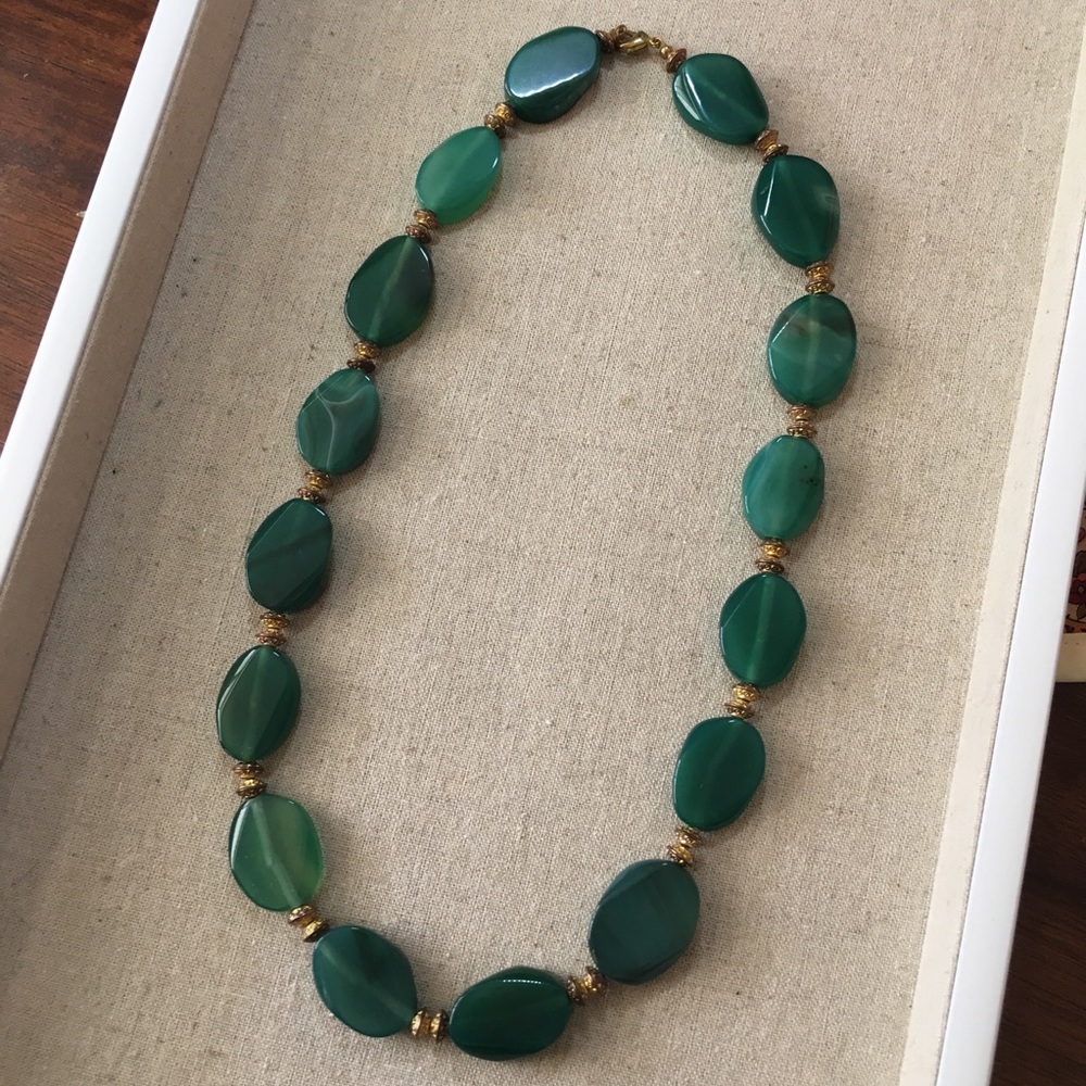 Green agate necklace